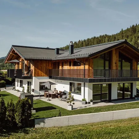 Juma Alpine Living Flachau